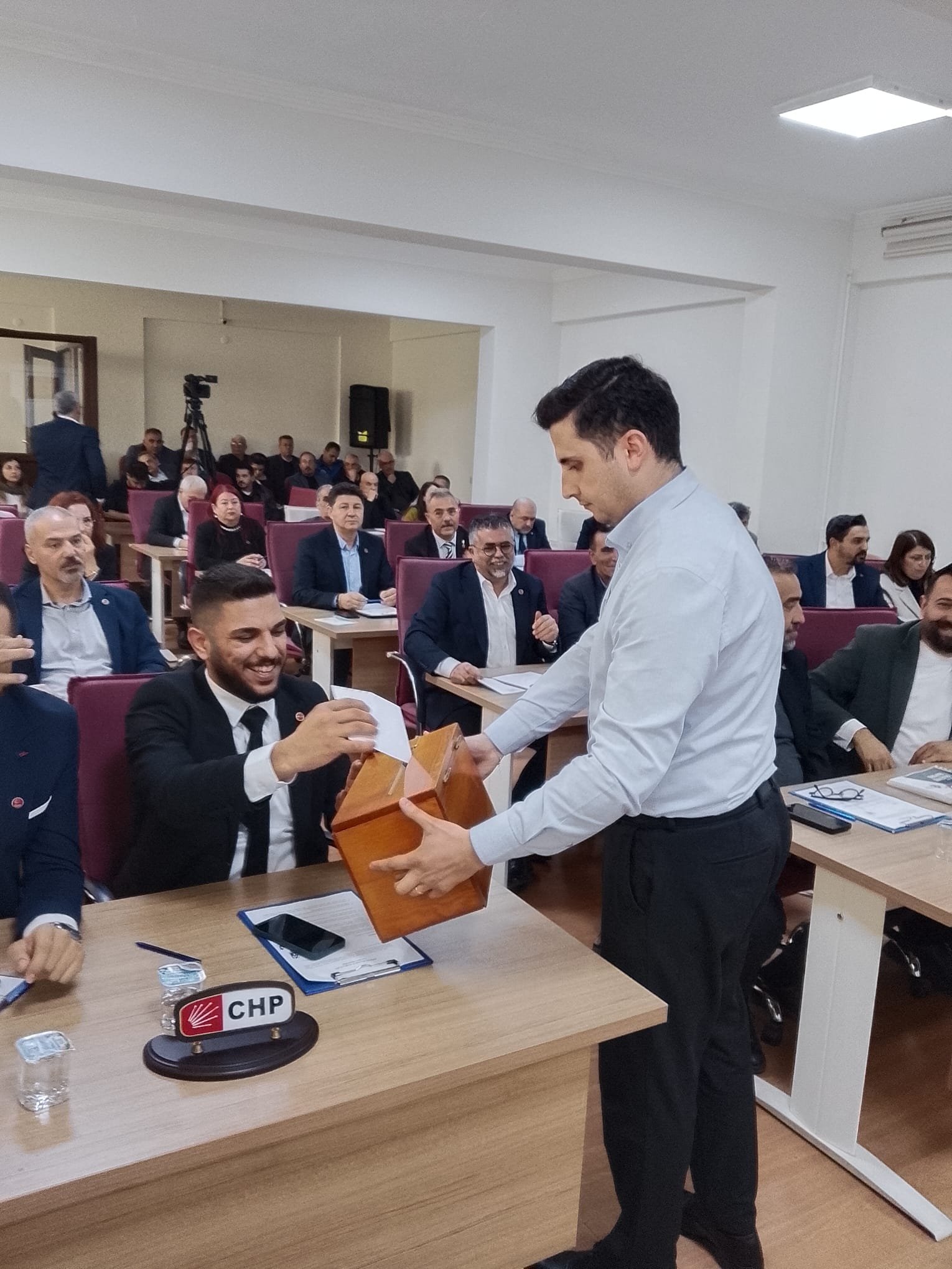 Aef65842 A0E5 4Cee Bc3E 9433593Cd717