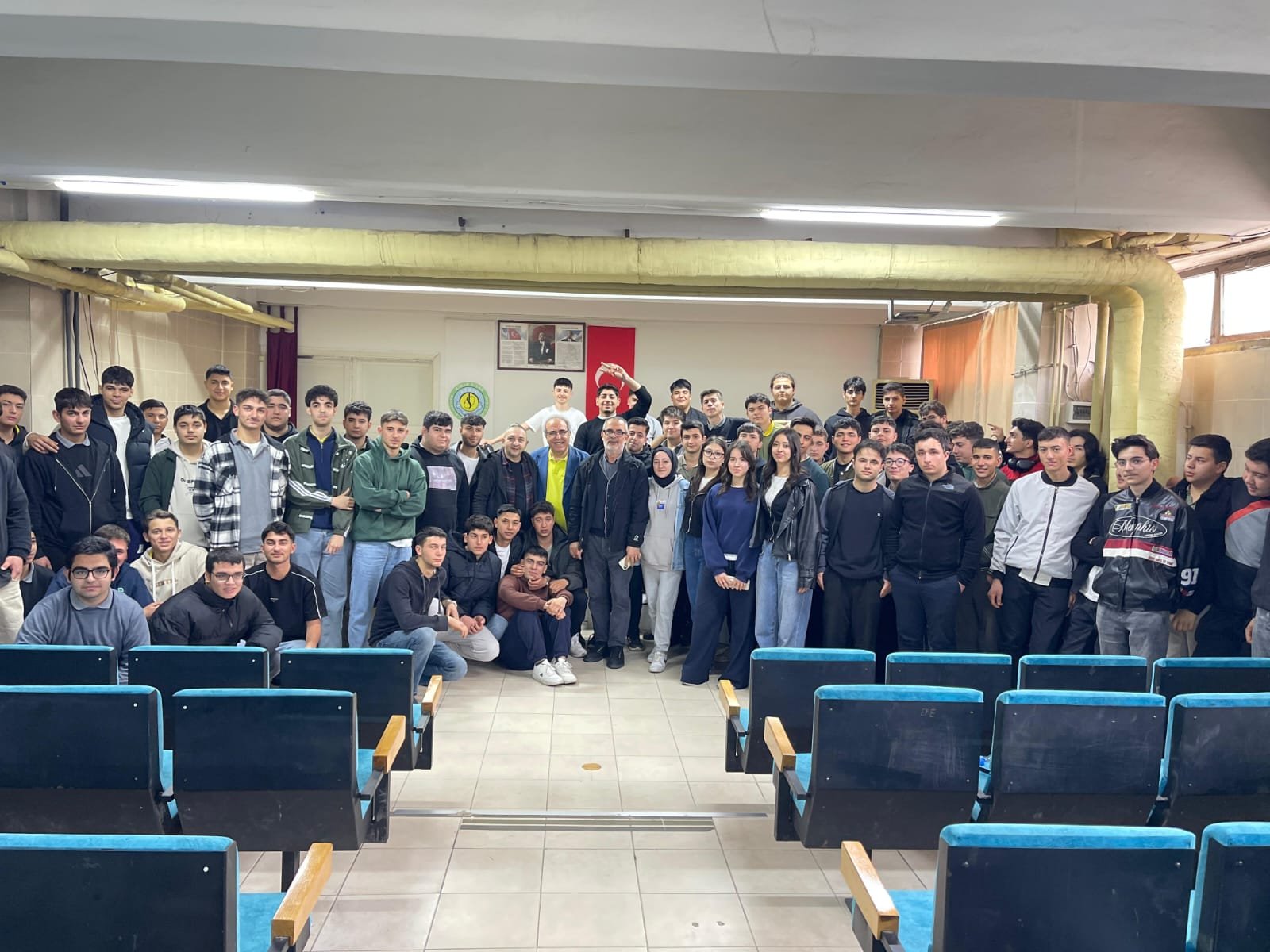 B828Cbf9 C876 41Ea 9F2C 9C47Acb33F32