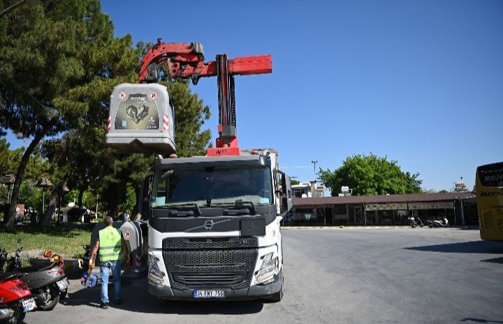 E4E3B973 5299 45Ee A469 1Ba0154049D9