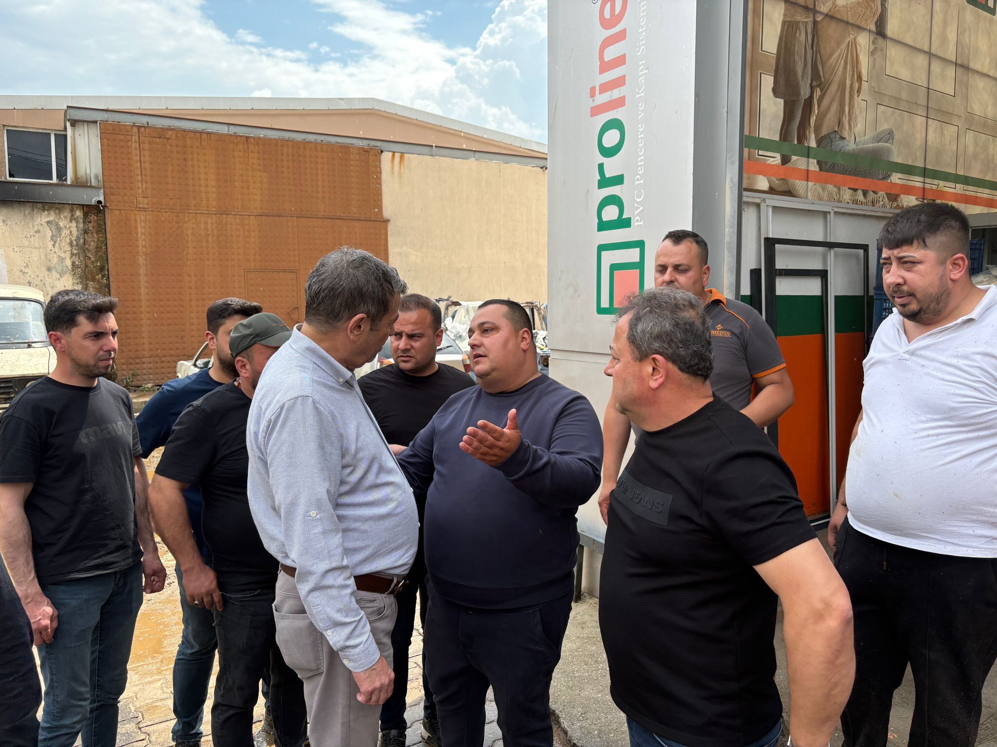Sel Mağduru Esnafın Imdadına Künkcü Yetişti (2)