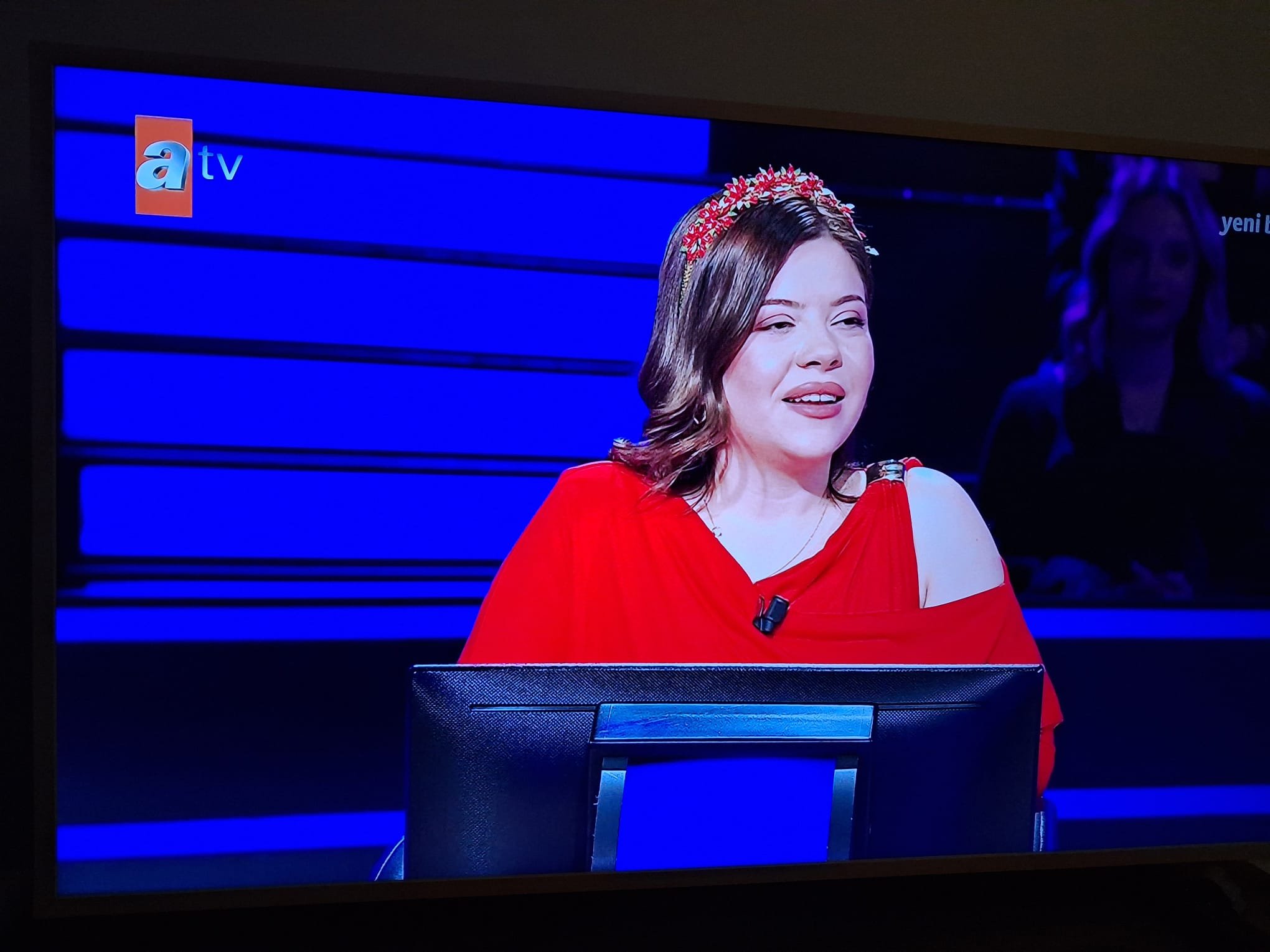İncirliovalı Ceylin, Şalvarıyla “Kim Milyoner Olmak İster”e damga vurdu