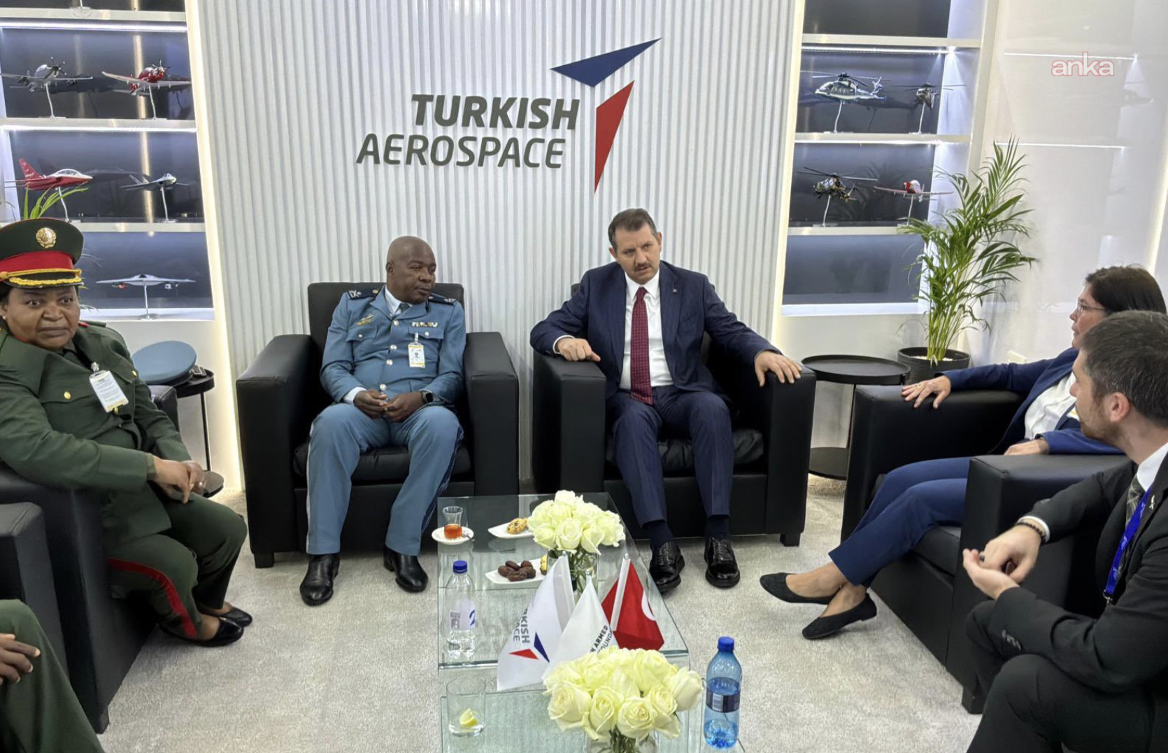 Milli Savunma Bakan Yardımcısı Ayhan, Güney Afrika’daki savunma fuarına katıldı