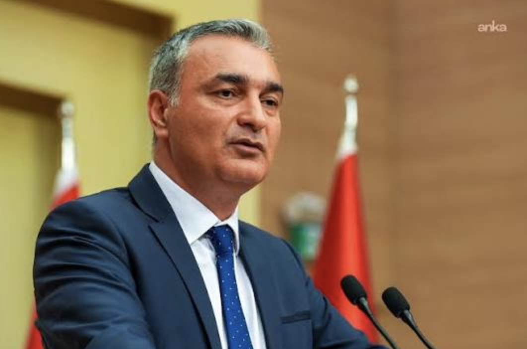 CHP Sözcüsü Sarı, istifanın ortak karar olduğu iddialarını yalanladı
