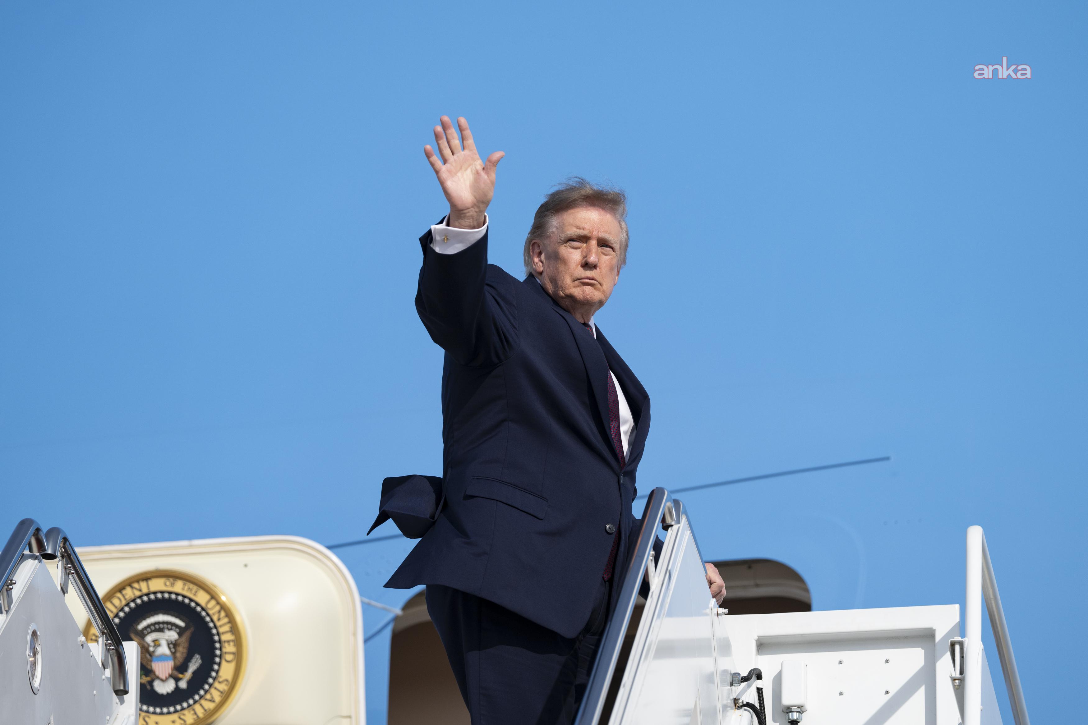ABD Başkanı Trump'tan Sibirya'daki veba iddiaları sonrası Rusya'ya yardım teklifi