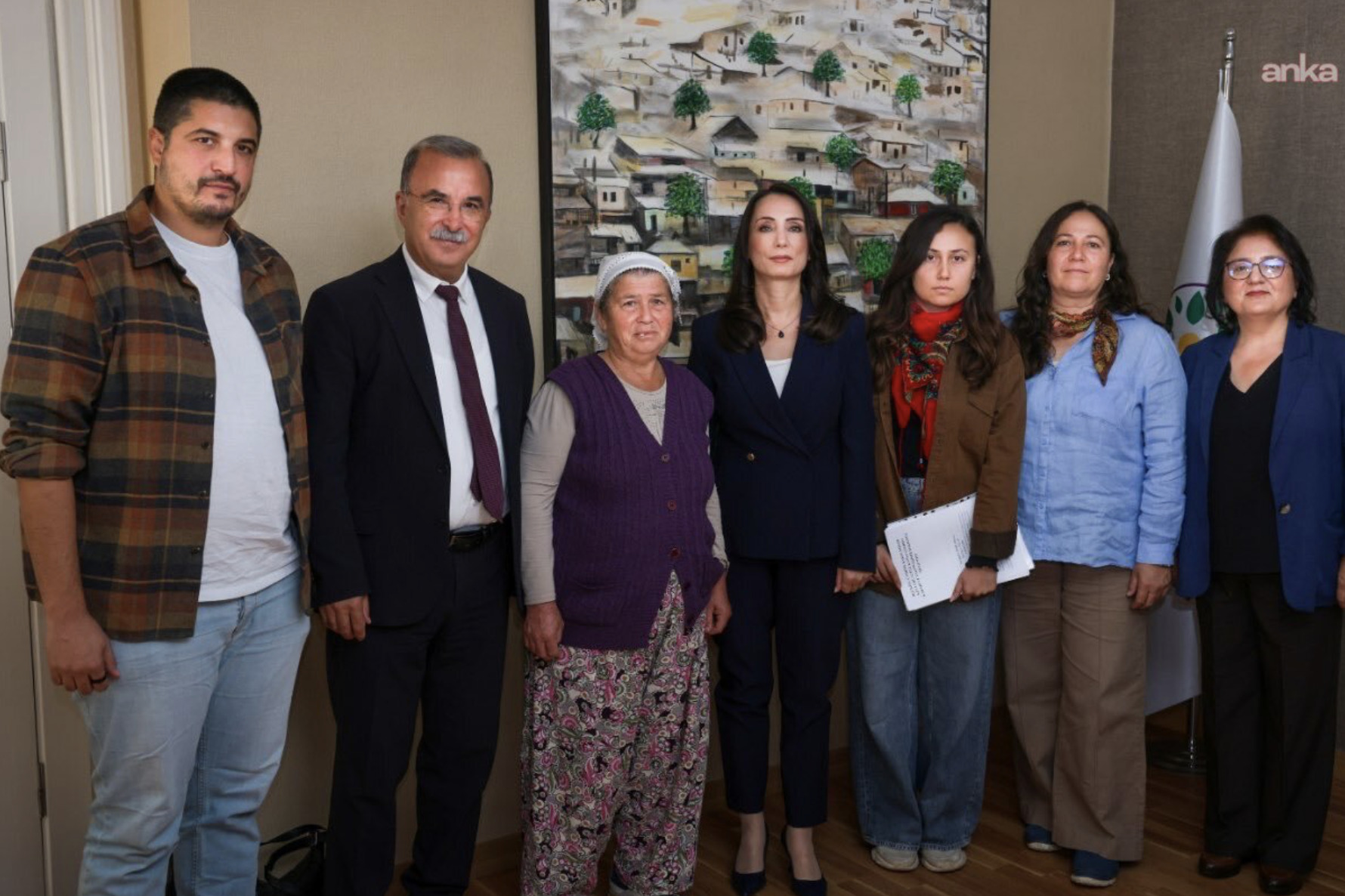 Tülay Hatimoğulları, Akbelen köylüleriyle bir araya geldi