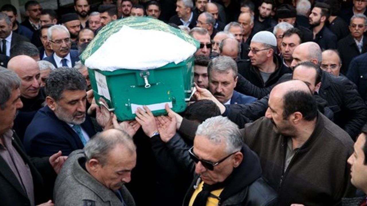 BBP Genel Başkanı Destici, il Başkanı Saraçoğlu'nun annesinin cenaze ...