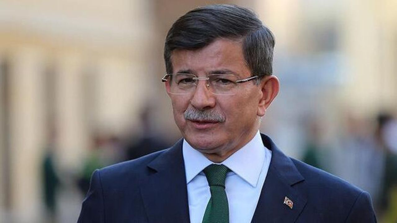 Asansör kazası geçirmişti... Ahmet Davutoğlu'nun sağlık durumu hakkında açıklama geldi