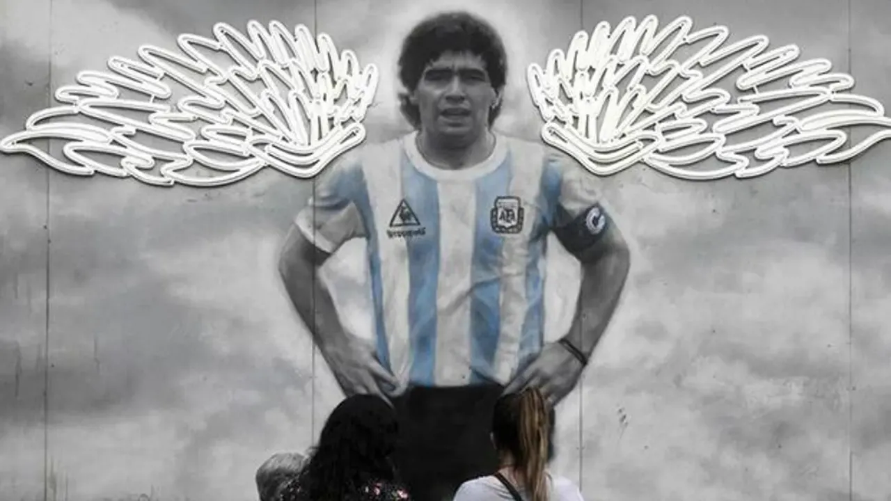 Maradona için akıl almaz önlem! Çalınmasın diye kalbi olmadan gömüldü
