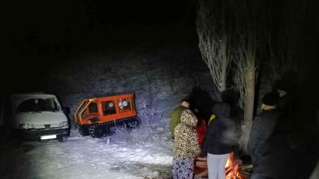 Aydın’ın yüksek kesimlerinde bir grup vatandaş karda mahsur kaldı