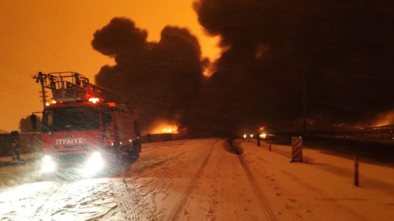 Kahramanmaraş'ta petrol boru hattında patlama: Ulaşım durdu