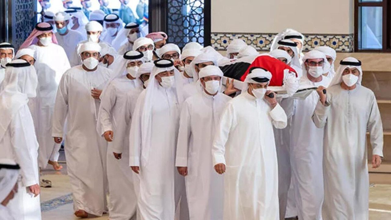BAE Devlet Başkanı Al Nahyanın cenazesi toprağa verildi! Yeni devlet başkanı belli oldu