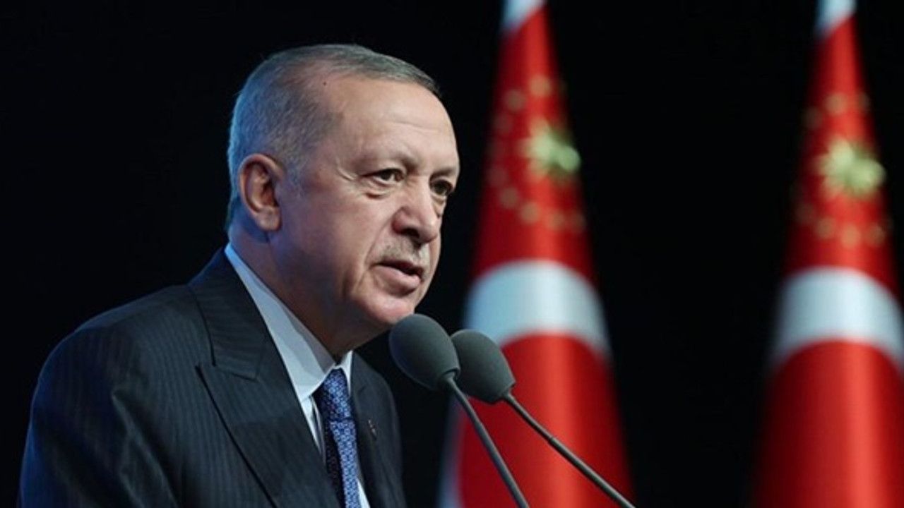 Cumhurbaşkanı Erdoğan'dan Avrupa şampiyonu Anadolu Efes'e tebrik