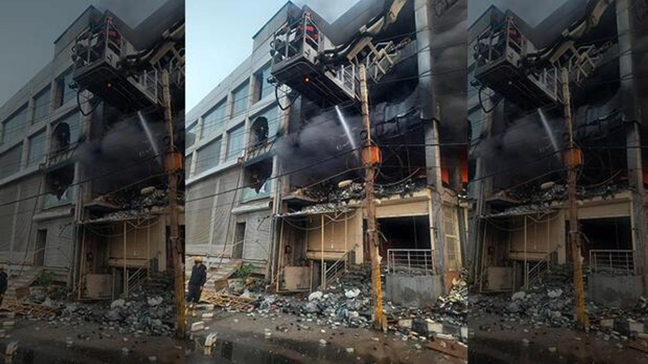 Hindistan'da facia! Delhi şehrinde bina yandı: 26 ölü, 30 yaralı