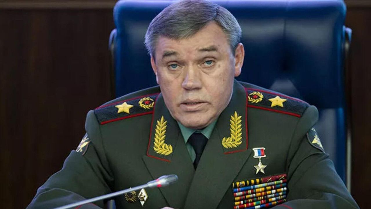 Rusya için bomba iddia! Rusya Genelkurmay Başkanı ve bir grup üst düzey askeri sorumlu görevden alınıp tutuklandı...