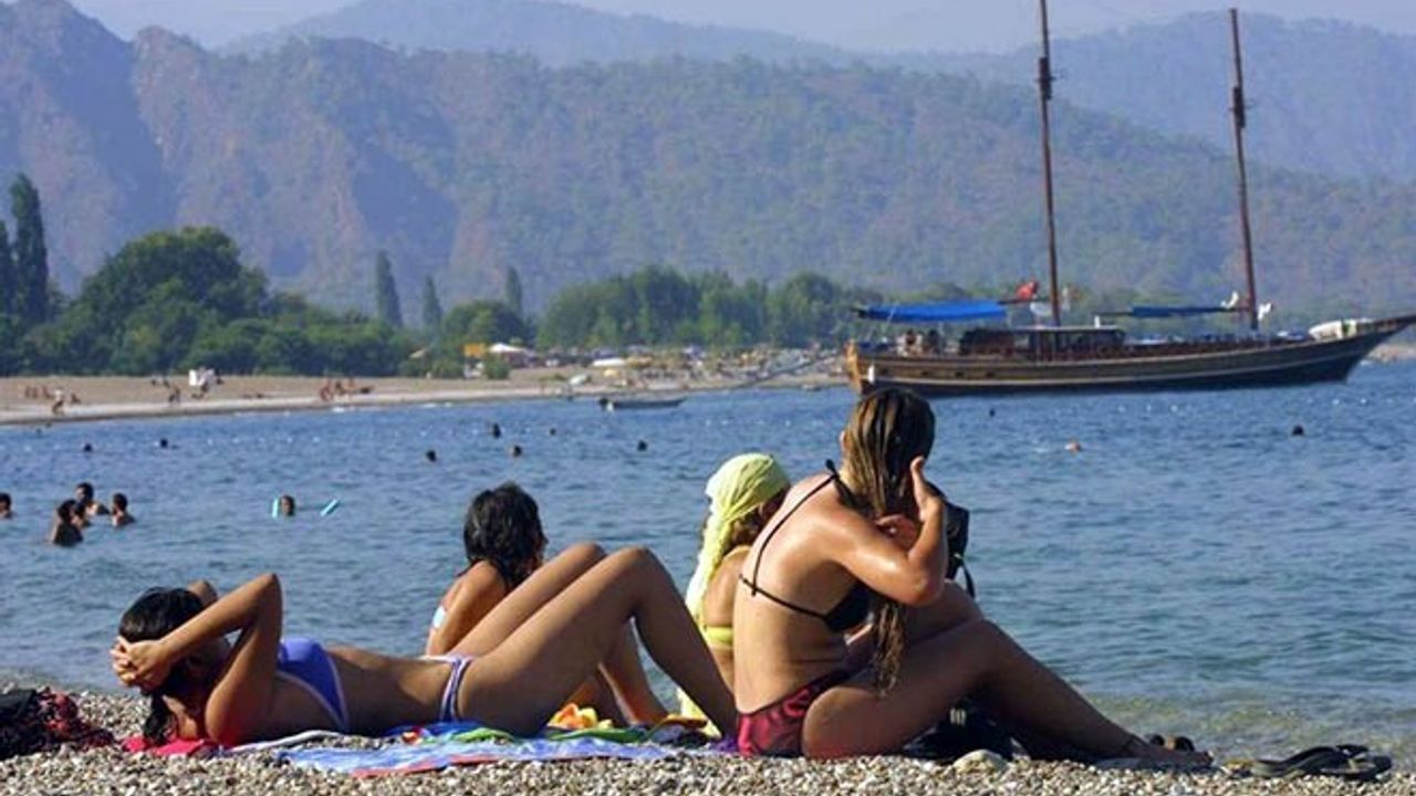 Tatile gitmek isteyenlere kötü haber! TÜRSAB Başkanı: Şu anda 2 kişinin bir haftalık tatil maliyeti 25 bin lira