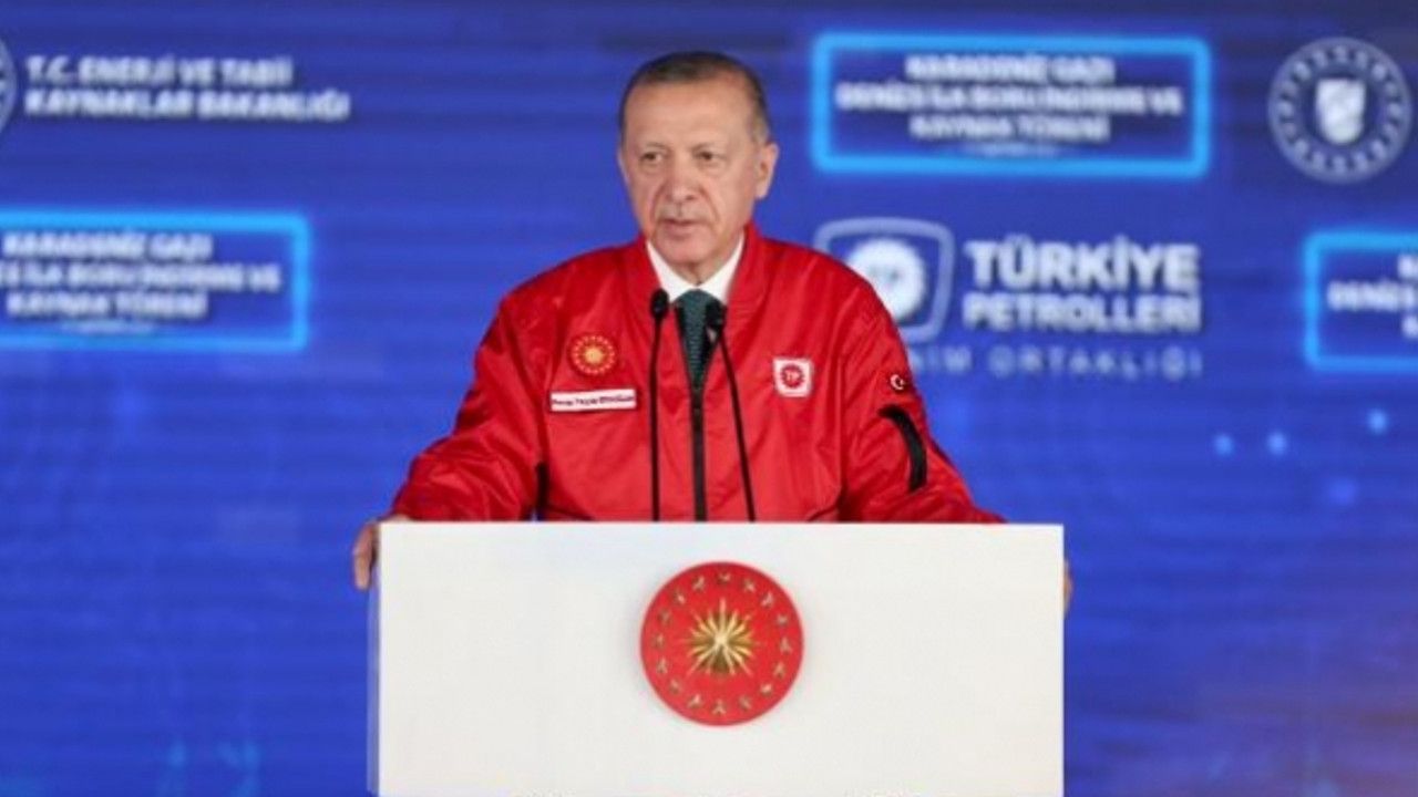 Erdoğan: 2023'ün ilk çeyreğinde doğal gazı milli iletim sistemimize aktarmış olacağız