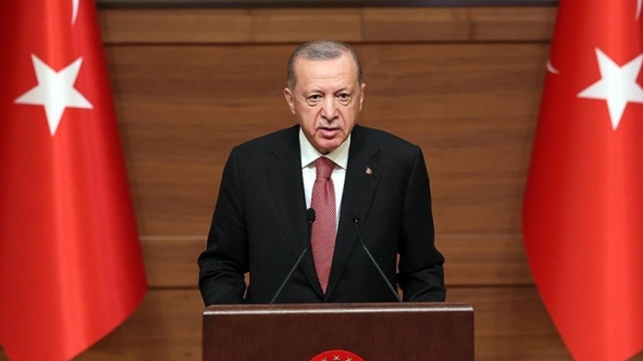 Erdoğan: Ülkemizin uzaydaki çıkarlarını savunmak namus borcumuzdur