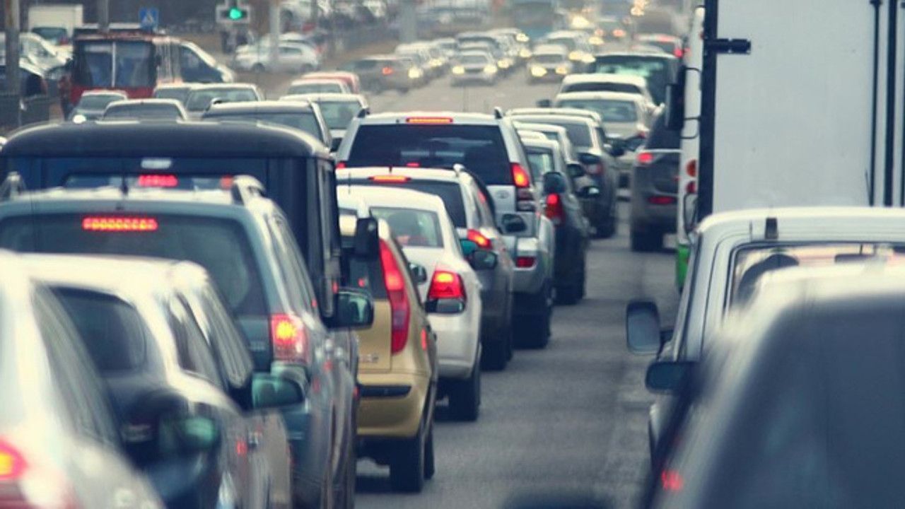 Hangi ülkede insanlar trafikte ne kadar vakit kaybediyor?