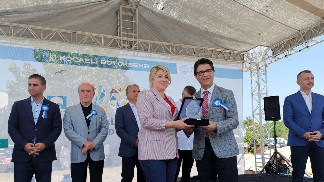 Kuşadası Belediyesi ’en iyi çevre eğitim etkinlikleri düzenleyen belediye’ seçildi