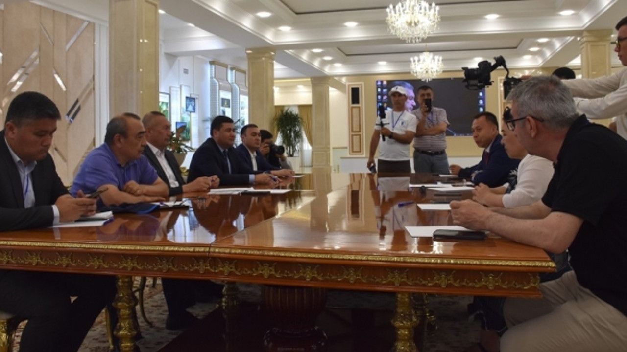 Özbekistan'dan Türk iş adamlarını yatırım daveti