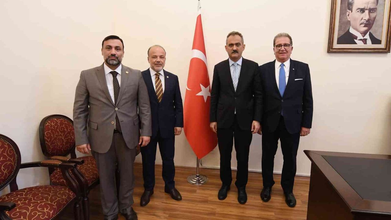 Söke Ticaret Borsası Başkanı Nejat Sağel, Bakan Özer ile görüştü