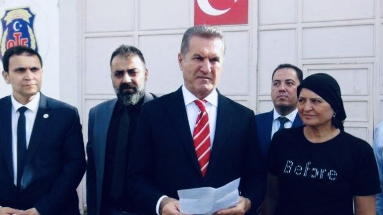 Mustafa Sarıgül, CHP'nin Erzincan adayı oldu