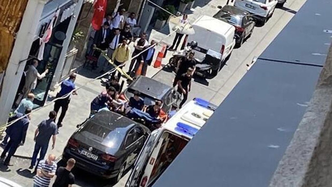 Beyoğlu'nda korkunç olay! Otelin 8'inci katından düşen turist hayatını kaybetti