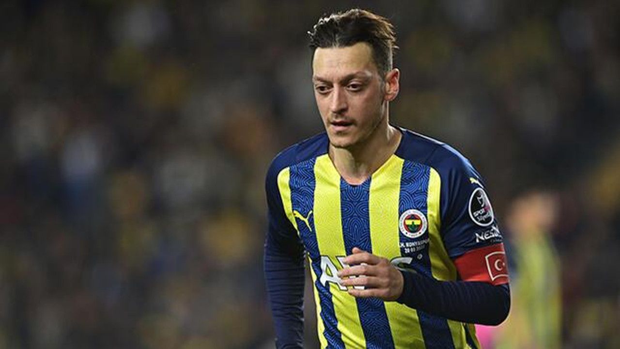 Fenerbahçe'de Mesut Özil dönemi sona eriyor! Başakşehir ile görüşme...