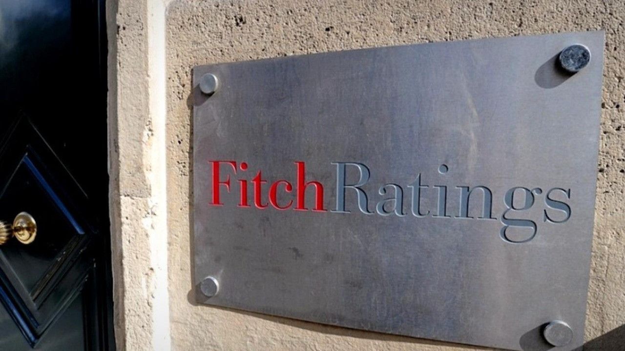 Fitch: Türkiye'nin ekonomi politikası karışımı ülke kredi risklerini artırdı