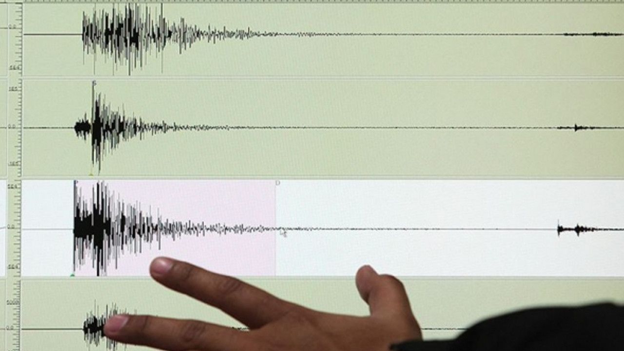 İran'da deprem: Ölüler ve yaralılar var