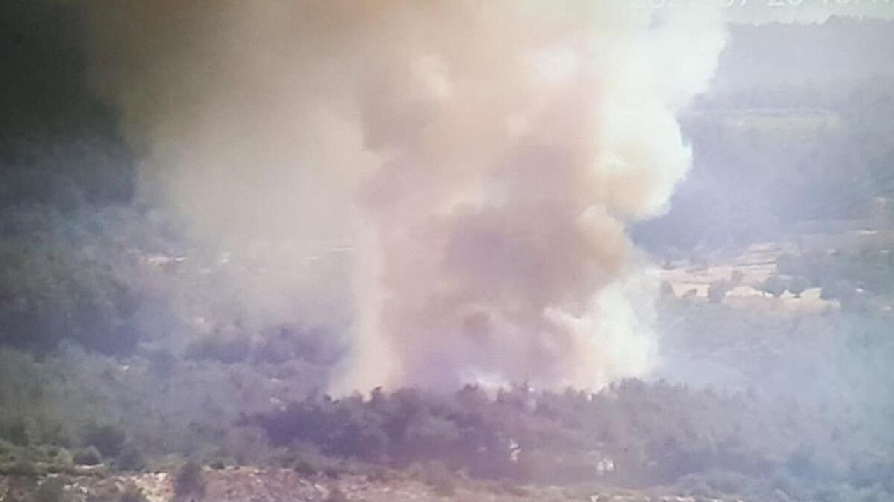 İzmir'de orman yangını! Ekipler havadan ve karadan müdahale ediyor