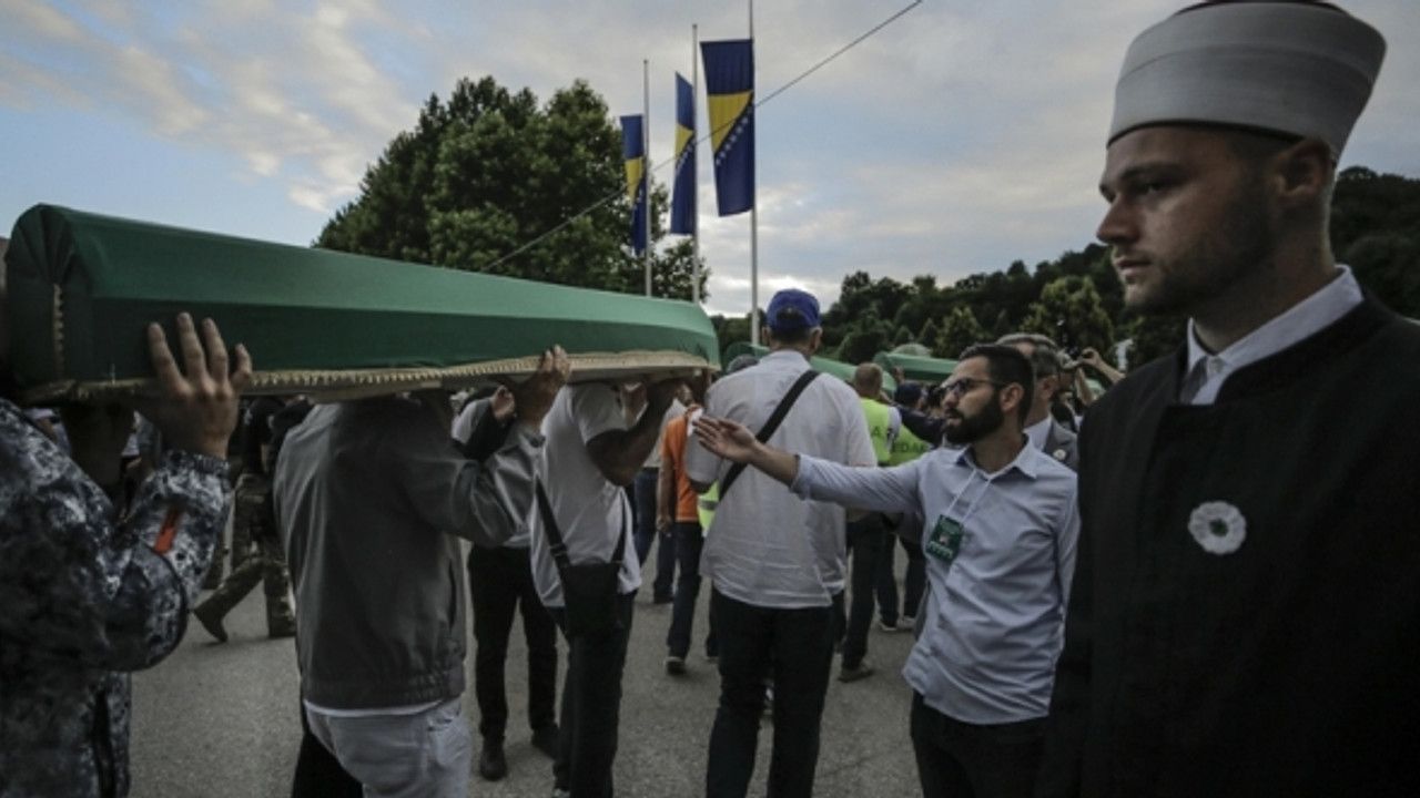Srebrenitsa'da 50 kurban daha toprağa verilecek