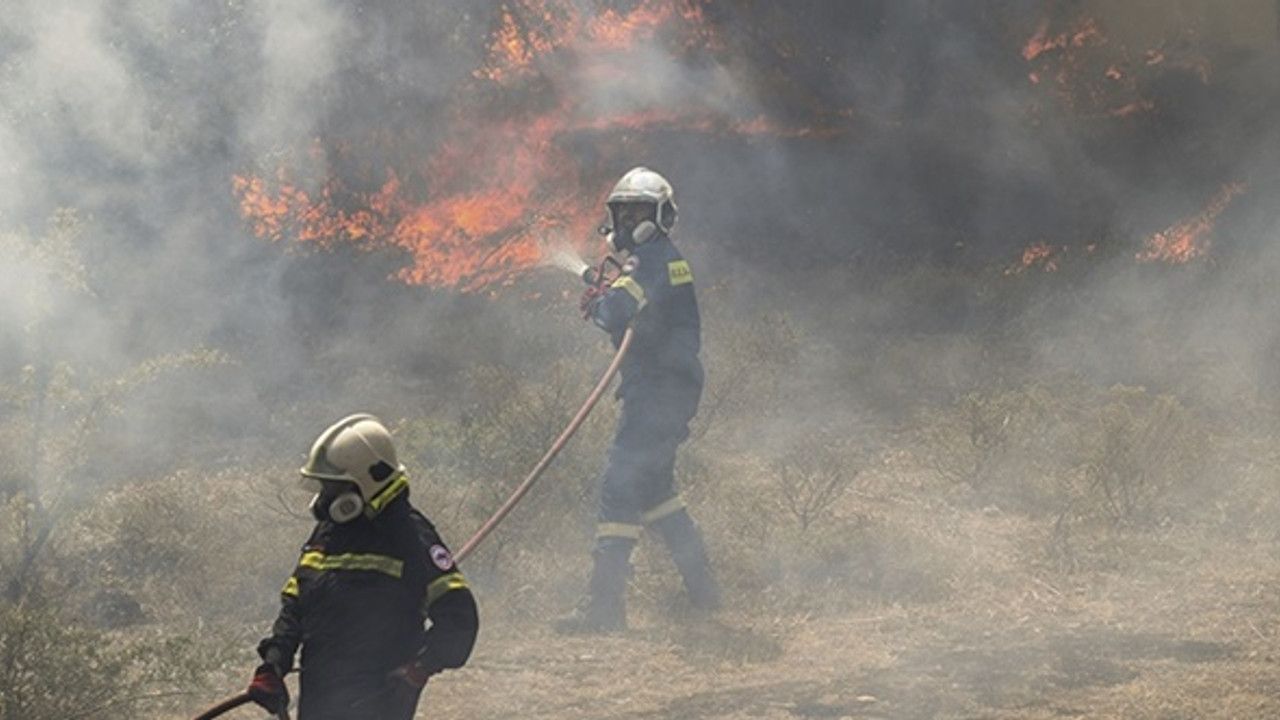 Yunanistan'daki orman yangınları devam ediyor