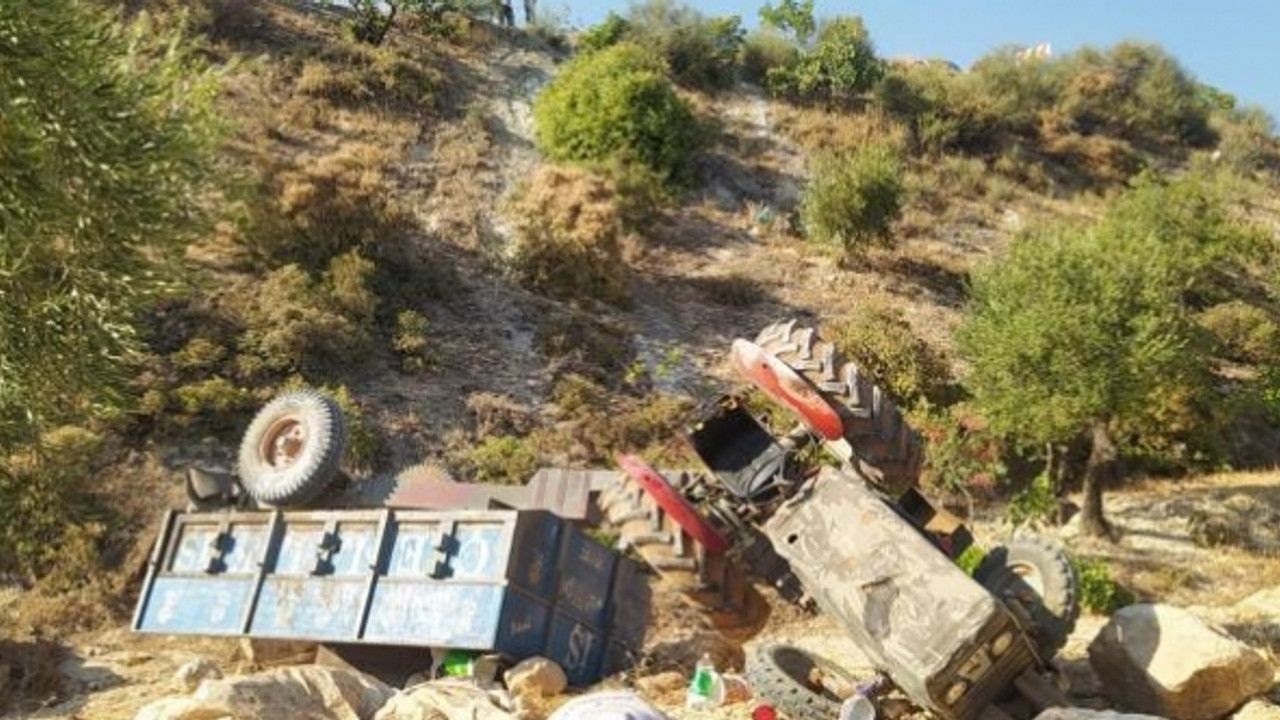 Gaziantep'te traktör şarampole devrildi: 2 ölü, 5 yaralı