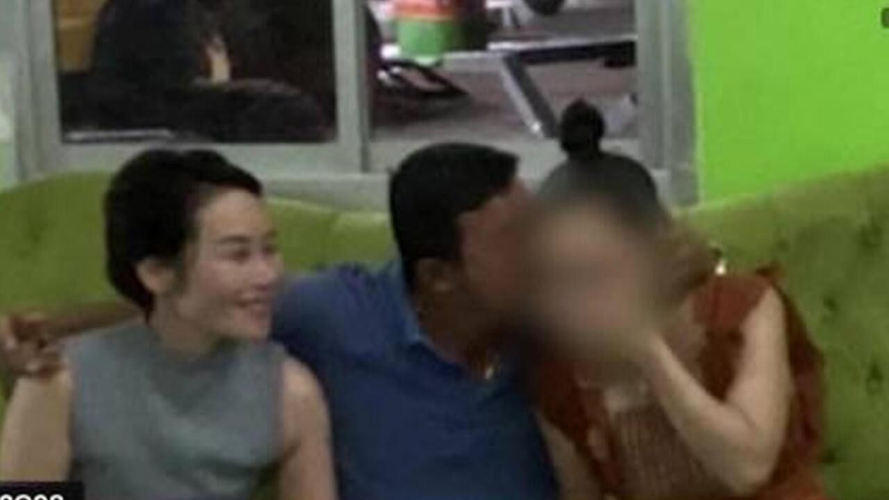 Kocası için 3 metres arayan kadın viral oldu