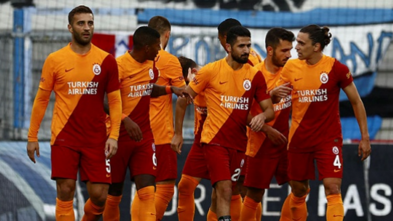 Galatasaray'dan 3 bomba birden!