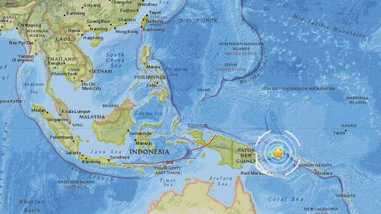 Papua Yeni Gine'de 7.6 büyüklüğünde deprem.... Tsunami alarmı verildi