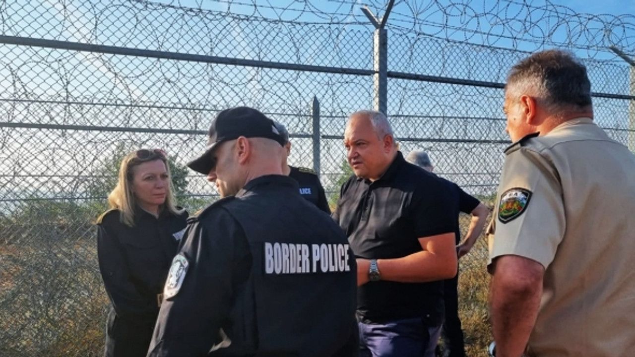 Türkiye sınırında Bulgaristan savunma ve içişleri bakanları teftiş yaptı