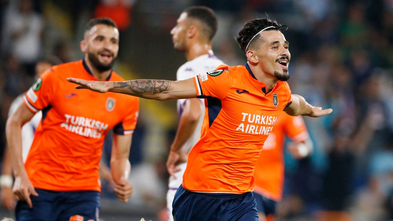 Temsilcimiz Medipol Başakşehir, 3 puanı 3 golle aldı!