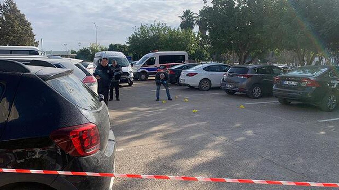Balcalı Hastanesi Müdürü Kamil Önder'e otoparkta silahlı saldırı