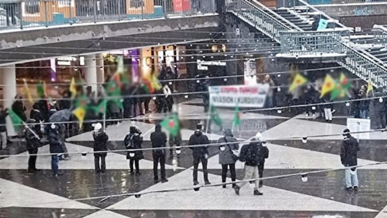 Bu gidişle NATO üyeliği zor: İsveç'te PKK'lılar gösteri düzenledi