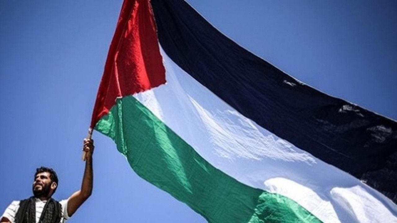 Filistinli gruplar Filistinlilere "Aksa'da nöbet tutma" çağrısı yaptı