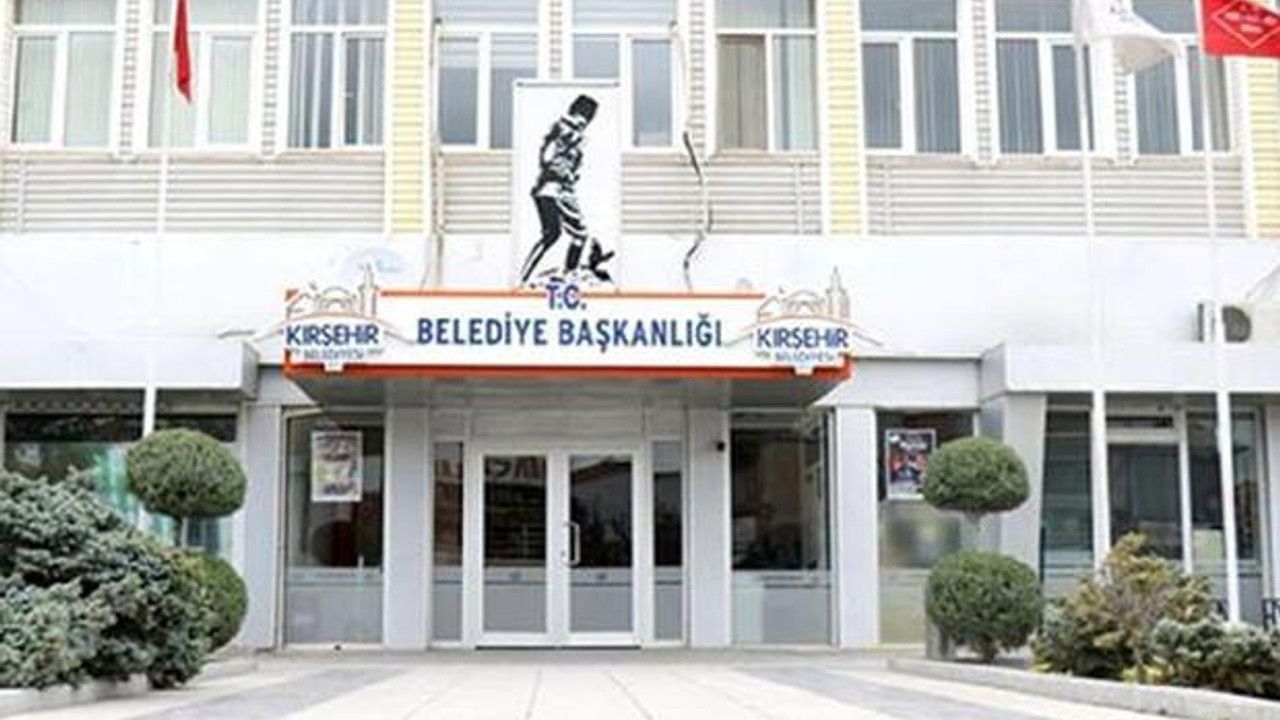 Kırşehir Belediyesi, tacizle suçlanan çalışanın işten kovulduğunu duyurdu