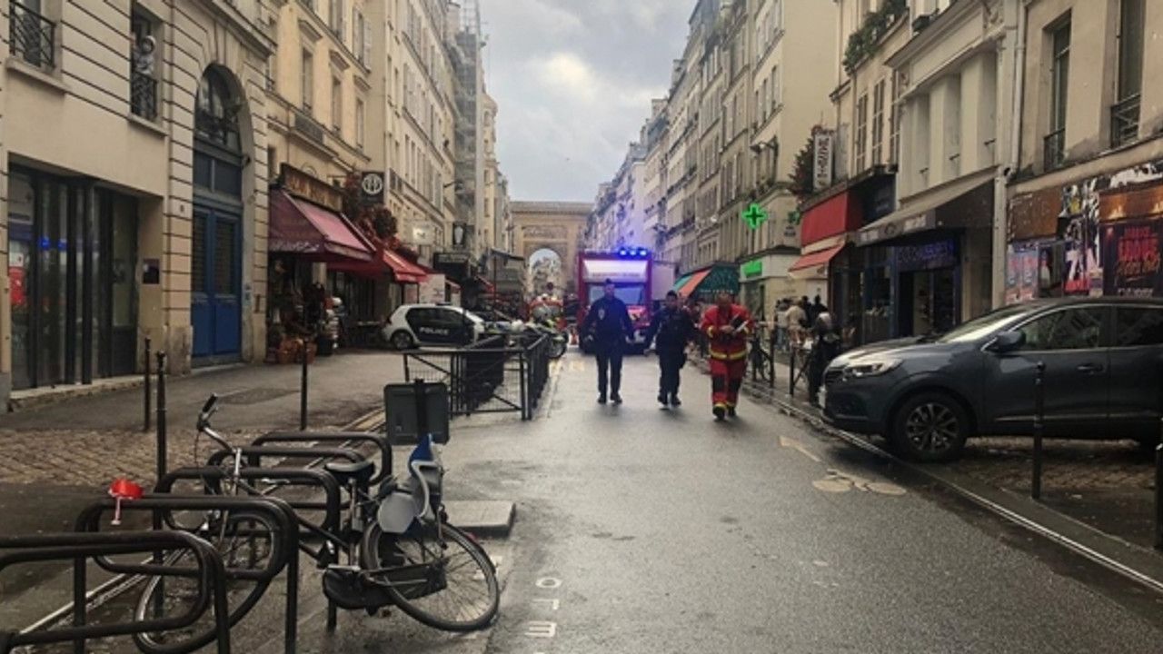 Paris'teki saldırıyla ilgili soruşturmaya "ırkçı sebep" ihtimali eklendi