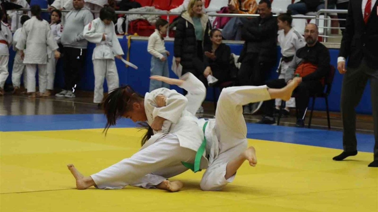 Genç judocular Aydın’ı temsil etmek için ter döktü