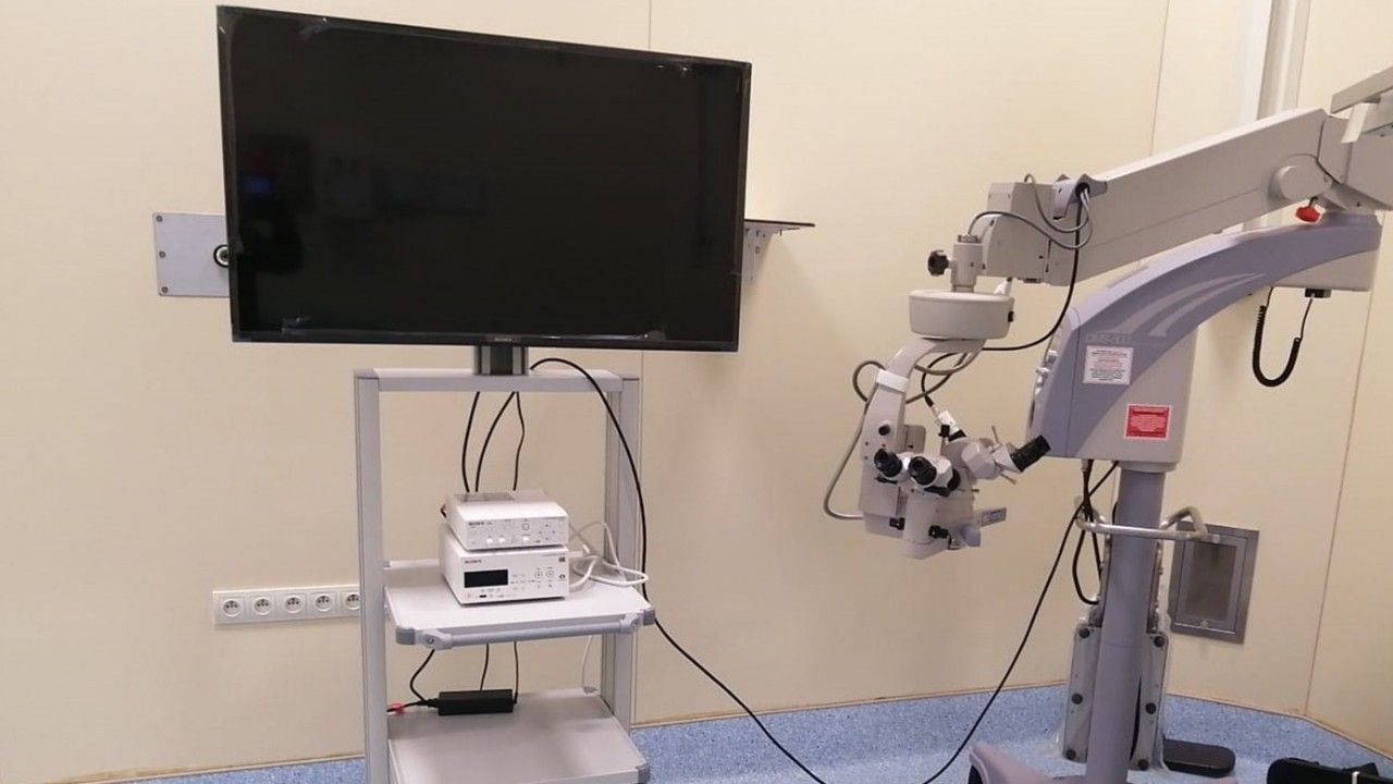 Nazilli Devlet Hastanesi’nde göz ameliyat mikroskobu hizmete sunuldu