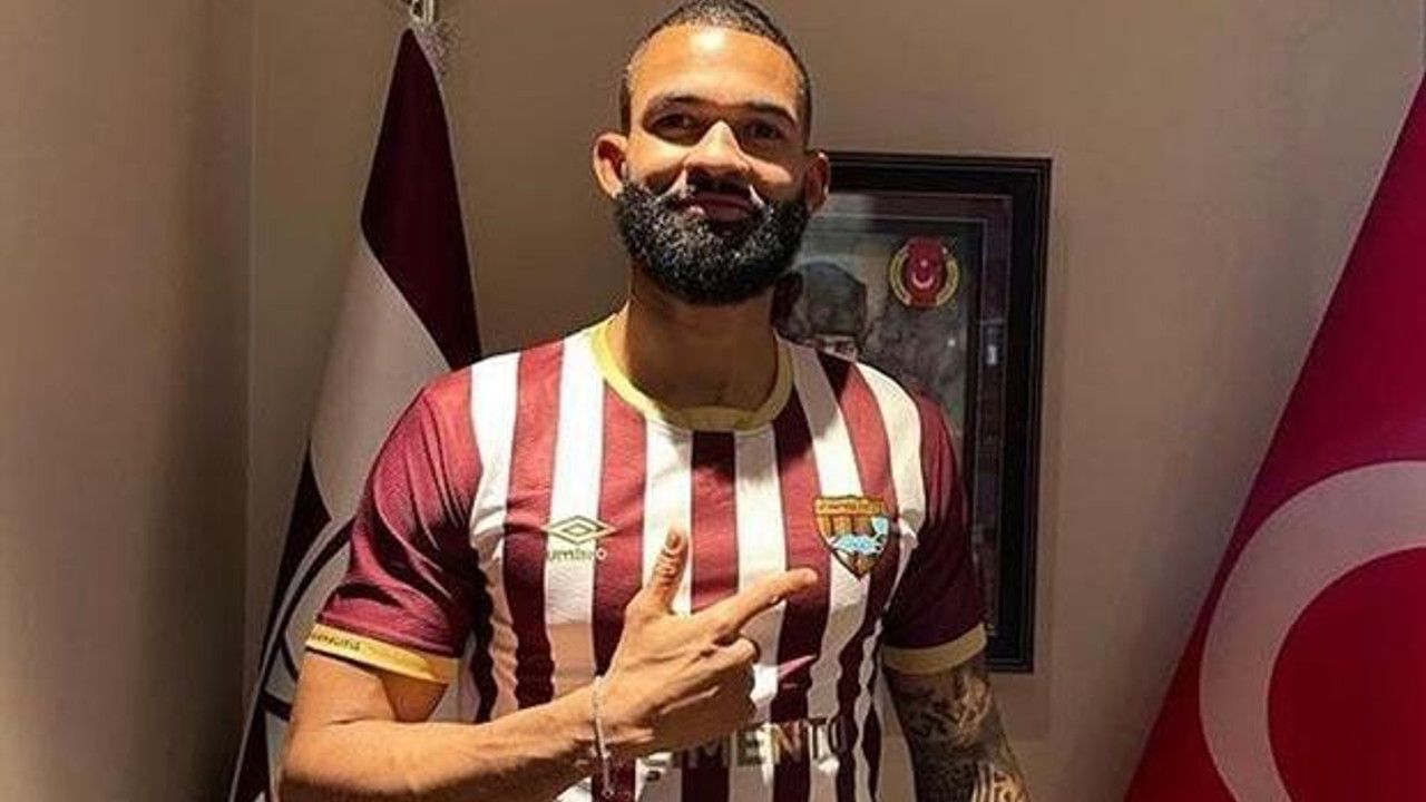 Bandırmaspor, Cebio Soukuo ile 1.5 yıllık sözleşme imzaladı
