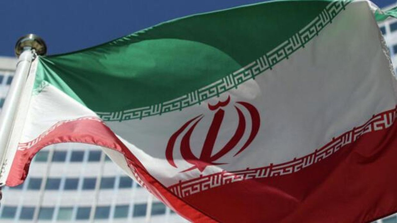 İran’da eski savunma bakan yardımcısı casusluk suçundan tutuklandı