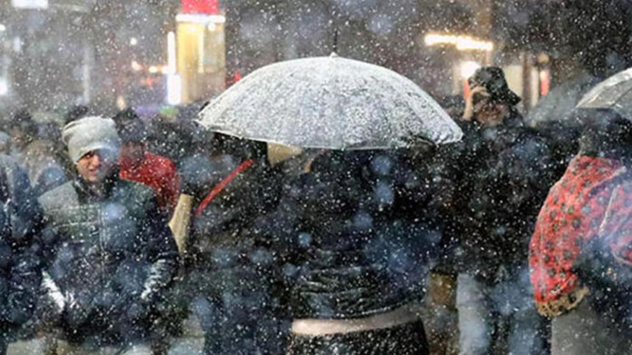 İstanbul'a kar ne zaman yağacak? La Nina sona eriyor, Türkiye'yi de etkileyecek