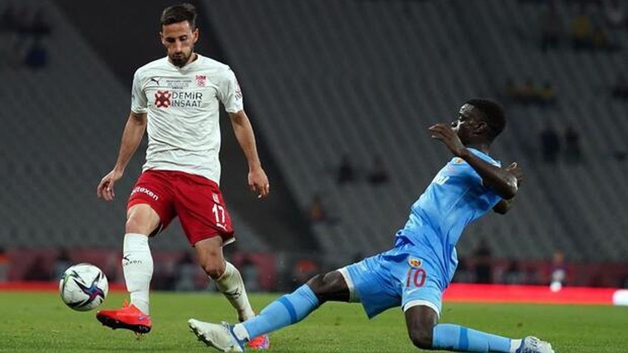 Kayserispor - Sivasspor maçının saati değişti